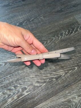 Slim Leather Belt in Taupe